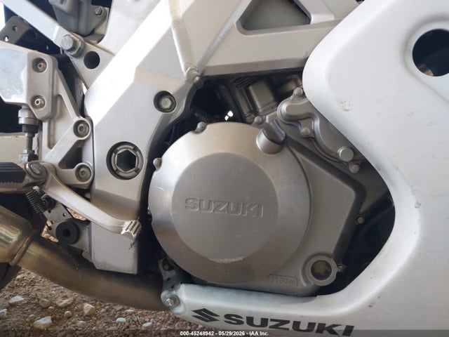 45248942 :رقم المزاد ، JS1VT54A032101989 vin ، 2003 Suzuki Sv1000 Sk3 مزاد بيع