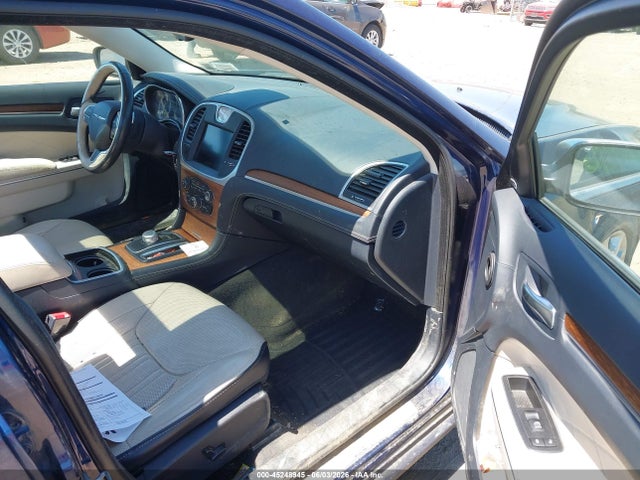 2015 Chrysler 300c Platinum Awd მანქანა იყიდება აუქციონზე, vin: 2C3CCASG5FH773219, აუქციონის ნომერი: 45248945