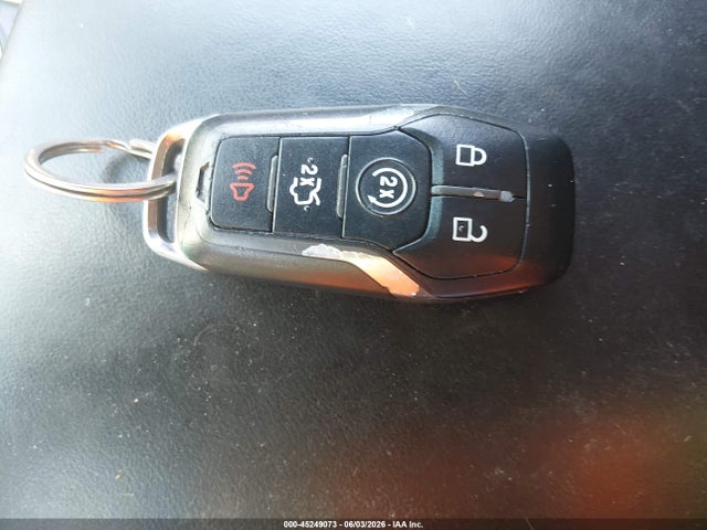 Продажа на аукционе авто 2016 Lincoln Mkx Reserve, vin: 2LMTJ6LR2GBL66509, номер лота: 45249073