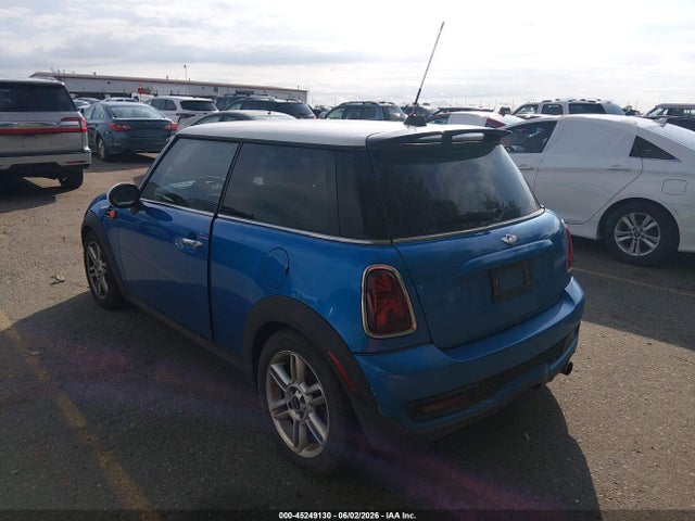 Продажа на аукционе авто 2012 Mini Cooper, vin: WMWSU3C55CT260979, номер лота: 45249130