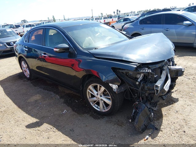 2015 1N4AL3AP0FN395288 main image