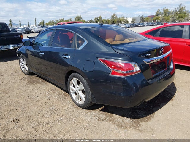 Auction sale of the 2015 Nissan Altima 2.5 Sl, vin: 1N4AL3AP0FN395288, lot number: 45249197