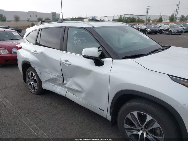 Toyota Highlander Hybrid Xle 2023 5TDKBRCH7PS564115 Image 13