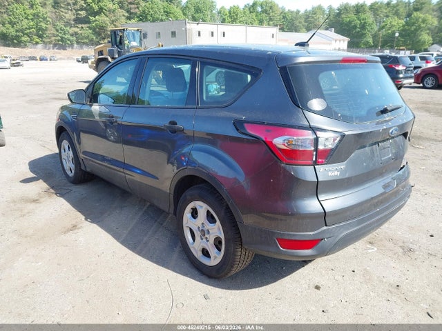 Ford ESCAPE S 2018 1FMCU0F78JUA32920 Image 3