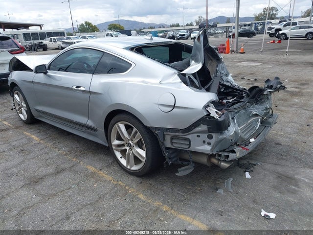 Ford Mustang Ecoboost Premium Fastback 2020 1FA6P8THXL5172913 Image 3