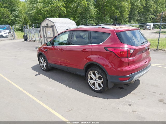 2019 Ford Escape Titanium მანქანა იყიდება აუქციონზე, vin: 1FMCU9J90KUA00820, აუქციონის ნომერი: 45249234