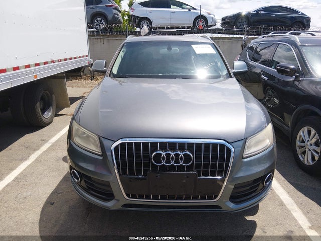 45249256 :رقم المزاد ، WA1LFAFP5EA020147 vin ، 2014 Audi Q5 2.0t Premium مزاد بيع