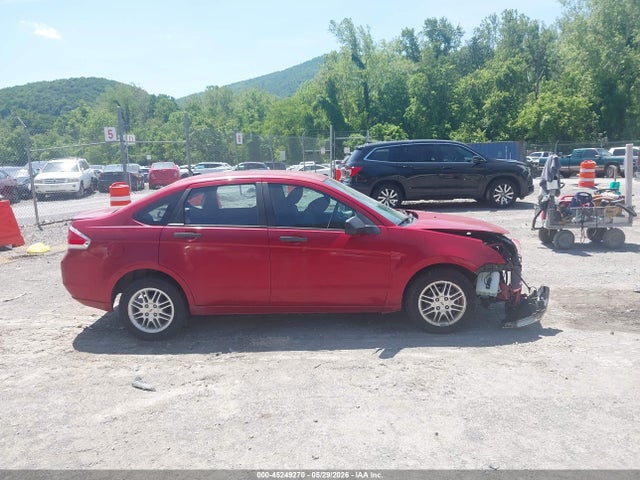 45249270 :رقم المزاد ، 1FAHP3FN6AW276531 vin ، 2010 Ford Focus Se مزاد بيع