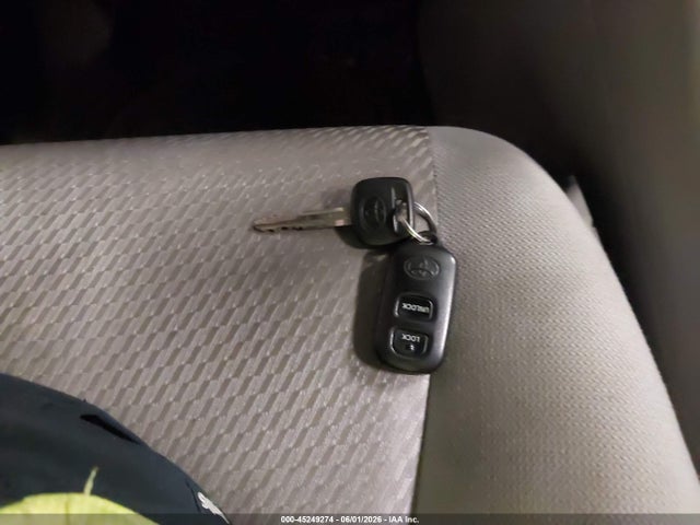 45249274 :رقم المزاد ، JTEHD21A240032217 vin ، 2004 Toyota Highlander مزاد بيع