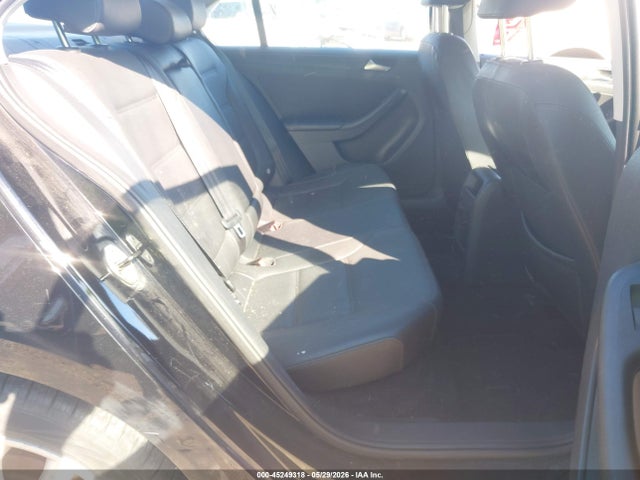 45249318 :رقم المزاد ، 3VWBP7AJ5CM070337 vin ، 2012 Volkswagen Jetta 2.5l Se مزاد بيع