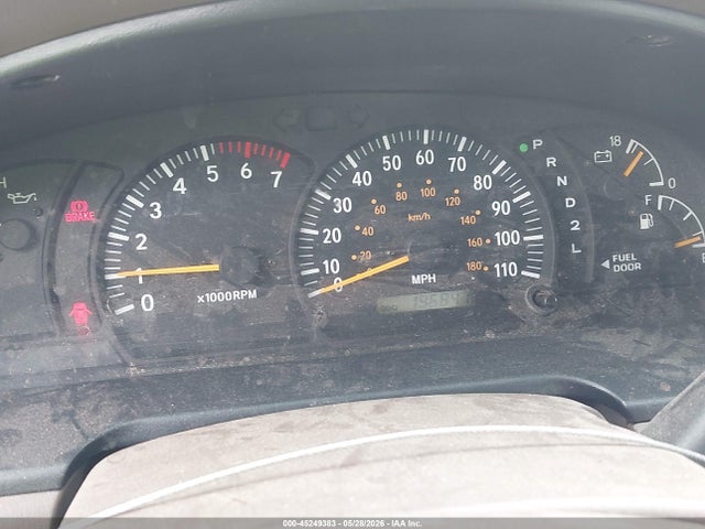 2003 Toyota Tundra Sr5 V8 მანქანა იყიდება აუქციონზე, vin: 5TBBT44183S379639, აუქციონის ნომერი: 45249383