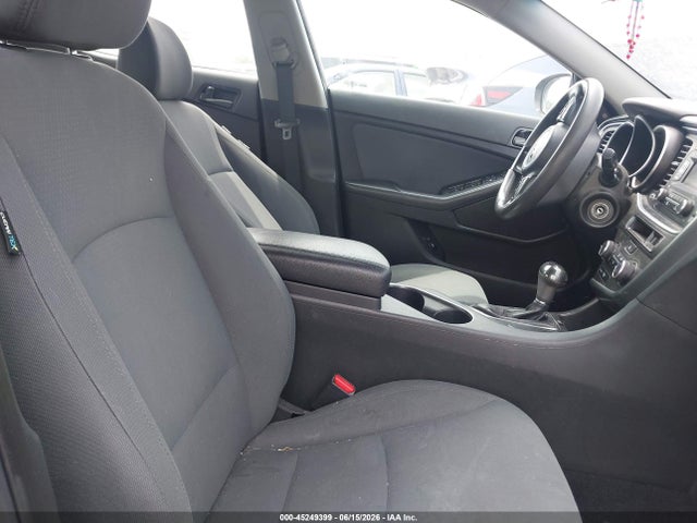 Продажа на аукционе авто 2015 Kia Optima Lx, vin: 5XXGM4A74FG478886, номер лота: 45249399