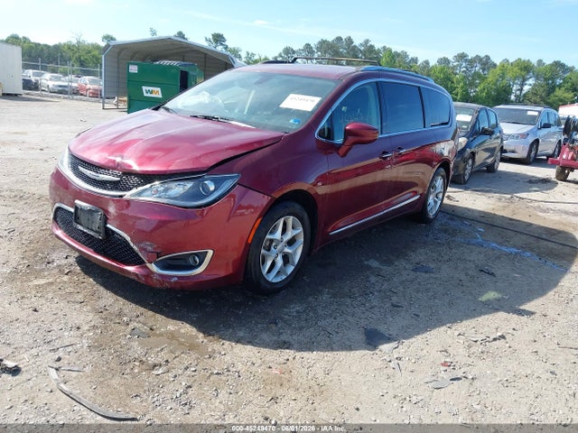 Chrysler Pacifica Touring L 2018 2C4RC1BG1JR130293 Image 2