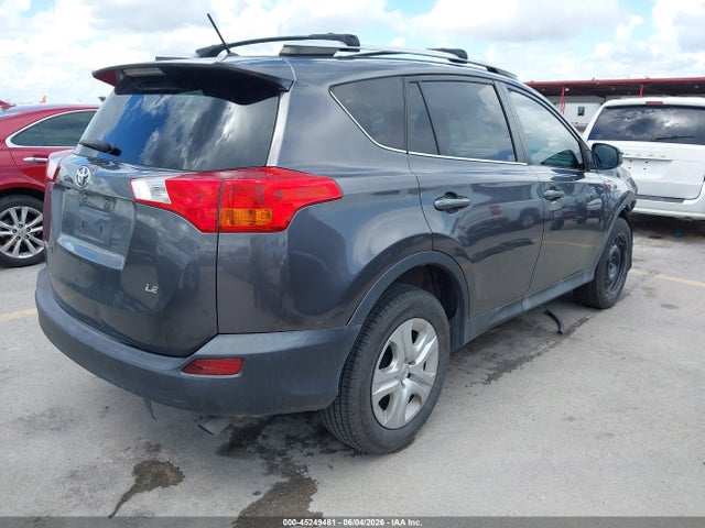 Toyota RAV4 LE 2015 2T3ZFREV8FW151722 Image 4