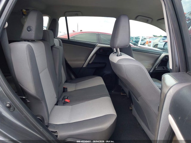 Toyota RAV4 LE 2015 2T3ZFREV8FW151722 Image 8