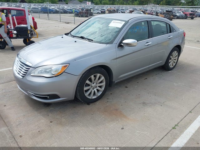 2014 Chrysler 200 Limited მანქანა იყიდება აუქციონზე, vin: 1C3CCBCG1EN150304, აუქციონის ნომერი: 45249502