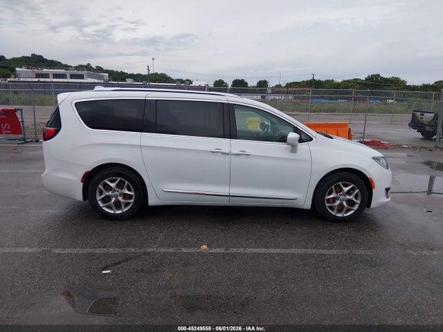 Aukcja sprzedaży 2018 Chrysler Pacifica Touring L, vin: 2C4RC1BG3JR312108, numer aukcji: 45249558