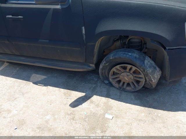 45249563 :رقم المزاد ، 1GNFC13048R191245 vin ، 2008 Chevrolet Tahoe Lt مزاد بيع