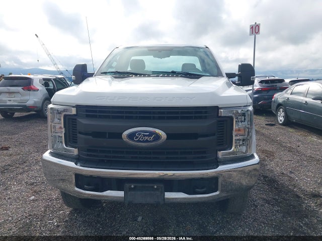 1FTBF2B63JEC83776 Ford F-250 Xl