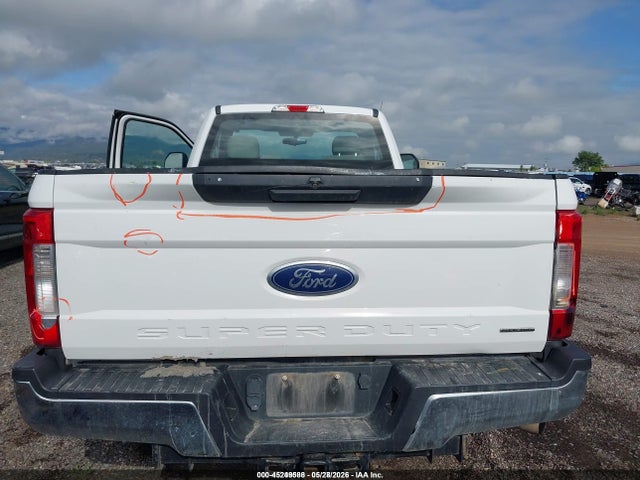 1FTBF2B63JEC83776 Ford F-250 Xl