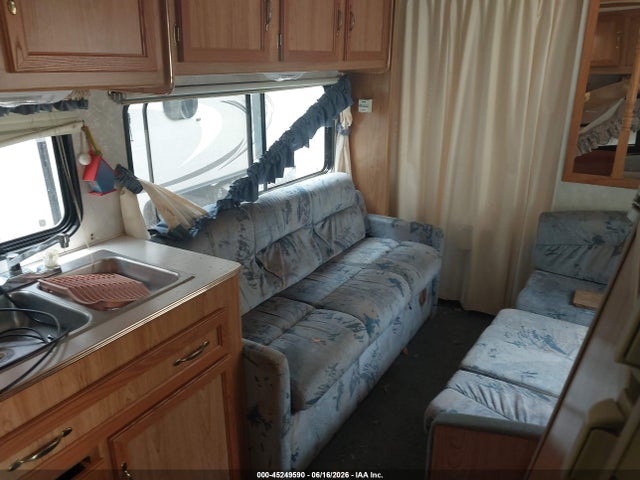 1996 Coachmen Travel Trailer მანქანა იყიდება აუქციონზე, vin: 1TC2B2577T1002948, აუქციონის ნომერი: 45249590