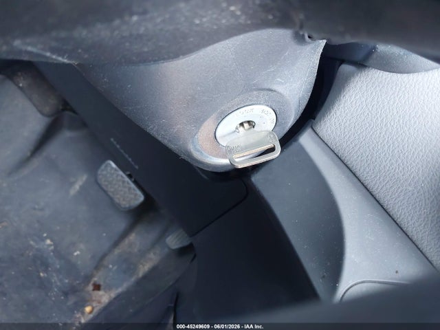 45249609 :رقم المزاد ، VNKKTUD36FA047703 vin ، 2015 Toyota Yaris L مزاد بيع