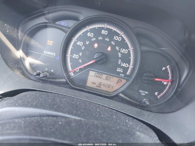 45249609 :رقم المزاد ، VNKKTUD36FA047703 vin ، 2015 Toyota Yaris L مزاد بيع