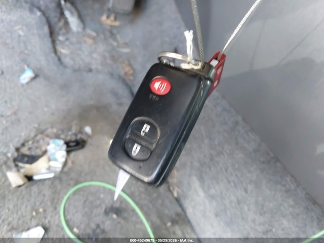 45249679 :رقم المزاد ، JTDKN3DU8A0018658 vin ، 2010 Toyota Prius Iv مزاد بيع
