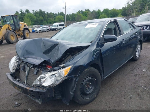 Toyota CAMRY LE 2014 4T4BF1FK4ER432209 Image 2