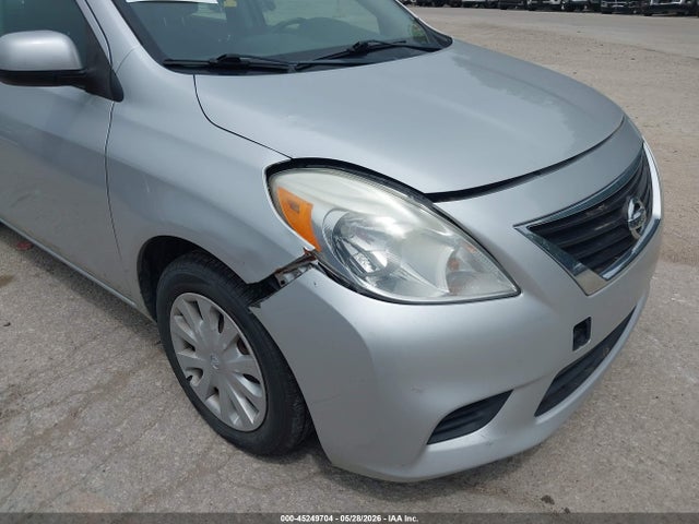 45249704 :رقم المزاد ، 3N1CN7AP4DL874141 vin ، 2013 Nissan Versa 1.6 Sv مزاد بيع