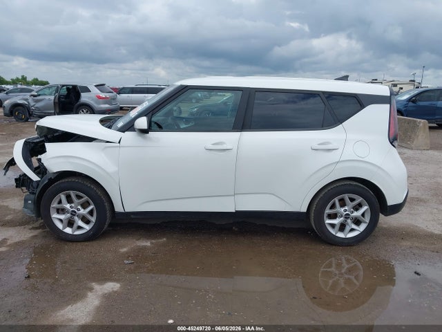 Auction sale of the 2024 Kia Soul Lx, vin: KNDJ23AU0R7910785, lot number: 45249720