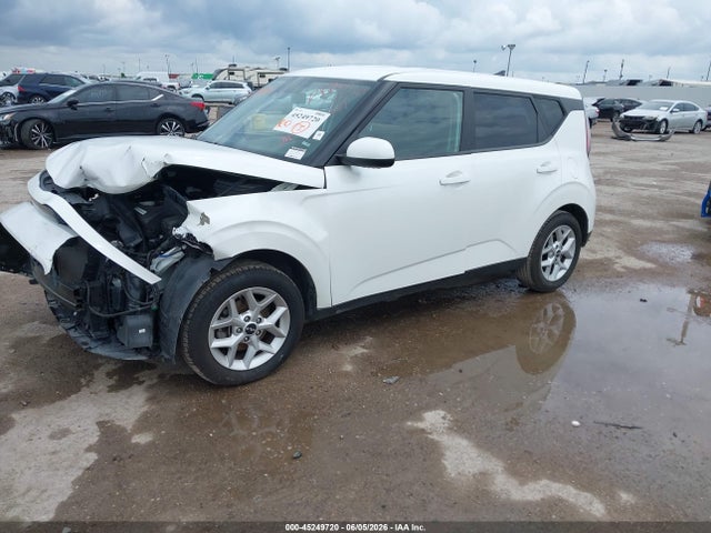 Auction sale of the 2024 Kia Soul Lx, vin: KNDJ23AU0R7910785, lot number: 45249720