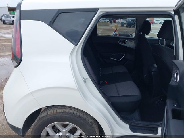 Auction sale of the 2024 Kia Soul Lx, vin: KNDJ23AU0R7910785, lot number: 45249720