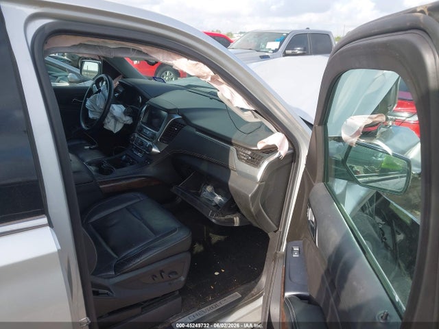 Продажа на аукционе авто 2017 Chevrolet Suburban Lt, vin: 1GNSCHKC5HR347988, номер лота: 45249732