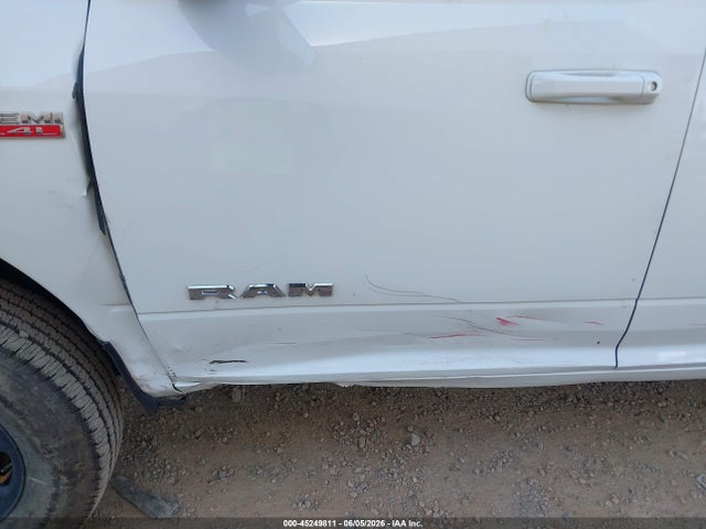 Продажа на аукционе авто 2022 Ram 2500 Big Horn  4x4 6'4 Box, vin: 3C6UR5DJ7NG440928, номер лота: 45249811