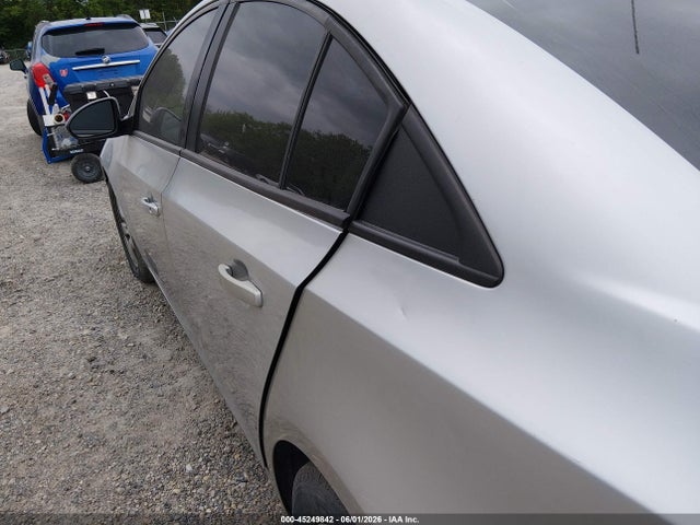 Продаж на аукціоні авто 2015 Chevrolet Cruze Ls Auto, vin: 1G1PA5SH7F7208509, номер лоту: 45249842