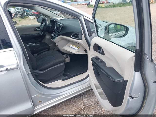 Chrysler Voyager Lx 2022 2C4RC1CG2NR146510 Image 5