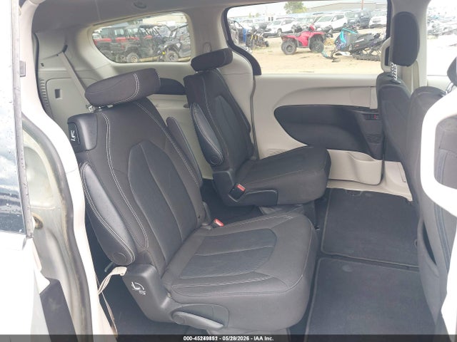 Chrysler Voyager Lx 2022 2C4RC1CG2NR146510 Image 8
