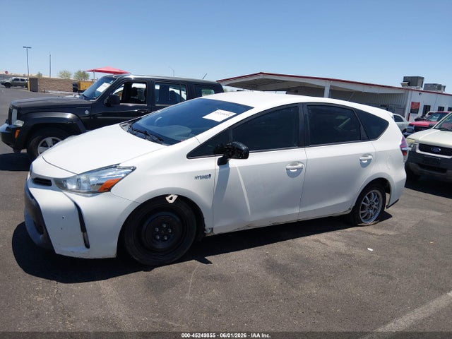 JTDZN3EU1HJ069100 Toyota Prius V Four