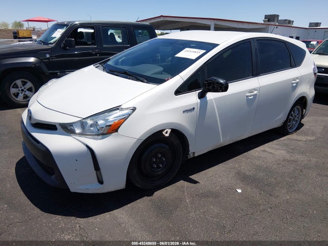 JTDZN3EU1HJ069100 Toyota Prius V Four