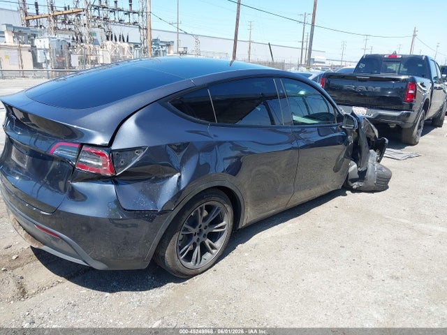 Продажа на аукционе авто 2025 Tesla Model Y Long Range Dual Motor Rear-wheel Drive, vin: 7SAYGDED6SF229808, номер лота: 45249868