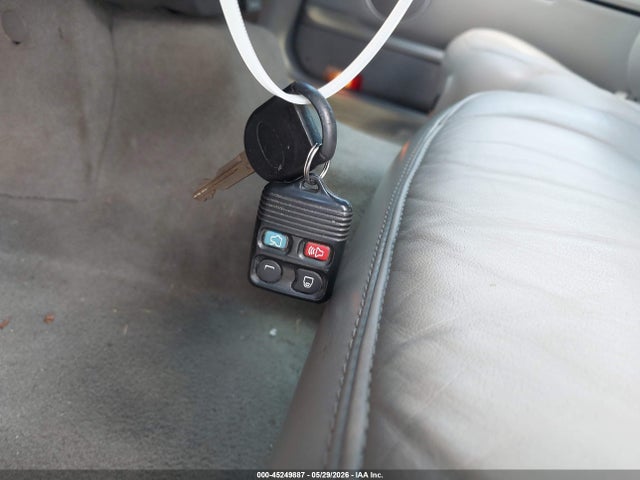 Продаж на аукціоні авто 2007 Lincoln Town Car Signature, vin: 1LNHM81W97Y637484, номер лоту: 45249887