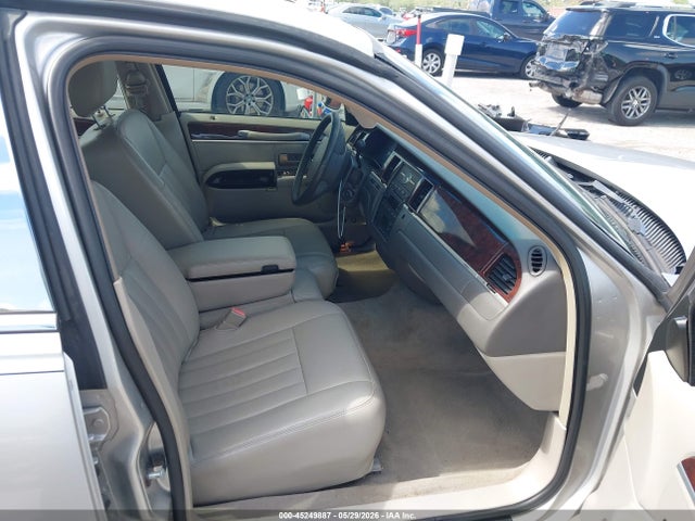 Продаж на аукціоні авто 2007 Lincoln Town Car Signature, vin: 1LNHM81W97Y637484, номер лоту: 45249887