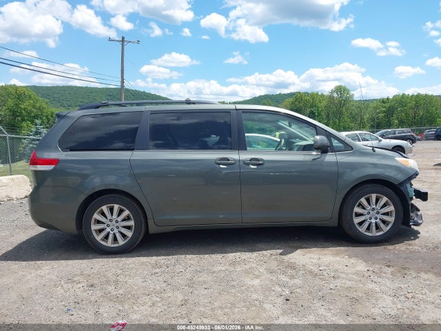 2014 Toyota Sienna Le 7 Passenger მანქანა იყიდება აუქციონზე, vin: 5TDJK3DC5ES080453, აუქციონის ნომერი: 45249933
