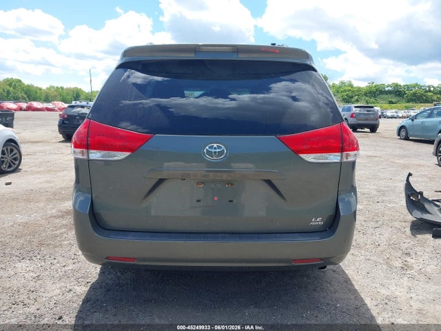 2014 Toyota Sienna Le 7 Passenger მანქანა იყიდება აუქციონზე, vin: 5TDJK3DC5ES080453, აუქციონის ნომერი: 45249933