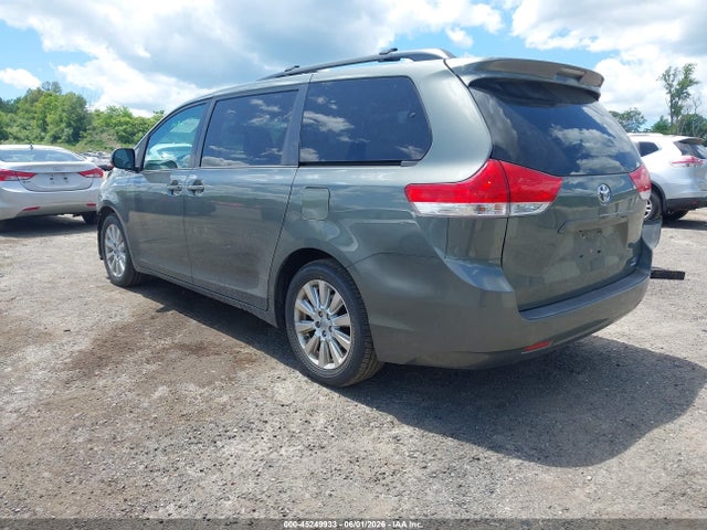 2014 Toyota Sienna Le 7 Passenger მანქანა იყიდება აუქციონზე, vin: 5TDJK3DC5ES080453, აუქციონის ნომერი: 45249933