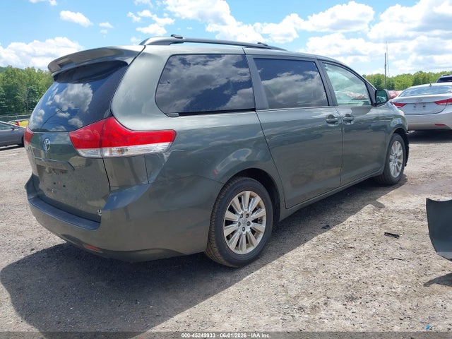 2014 Toyota Sienna Le 7 Passenger მანქანა იყიდება აუქციონზე, vin: 5TDJK3DC5ES080453, აუქციონის ნომერი: 45249933