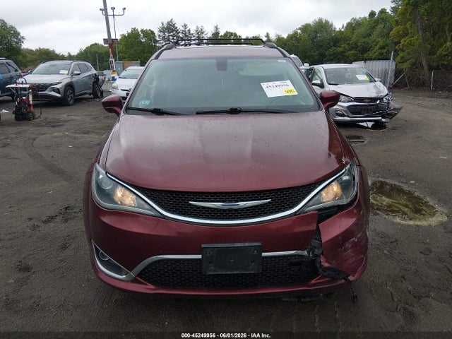 45249956 :رقم المزاد ، 2C4RC1BG8HR810329 vin ، 2017 Chrysler Pacifica Touring-l مزاد بيع
