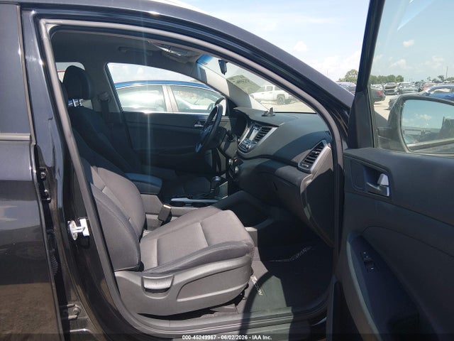 2017 Hyundai Tucson Sport მანქანა იყიდება აუქციონზე, vin: KM8J33A23HU293650, აუქციონის ნომერი: 45249967