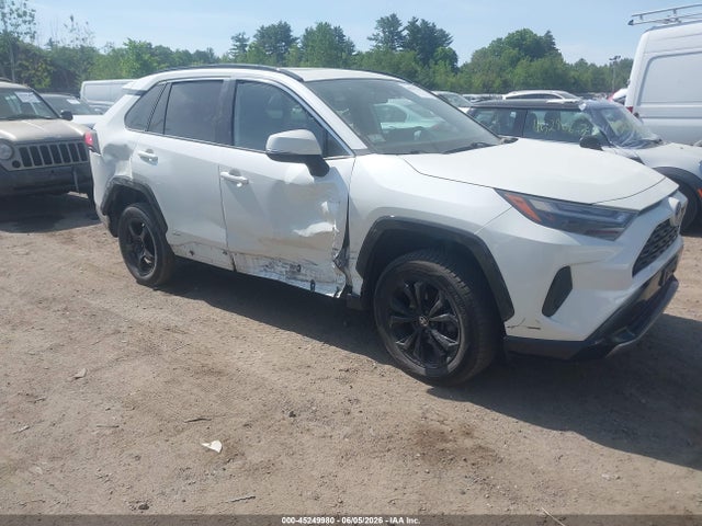 45249980 :رقم المزاد ، 4T3T6RFV4NU100172 vin ، 2022 Toyota Rav4 Hybrid Se مزاد بيع